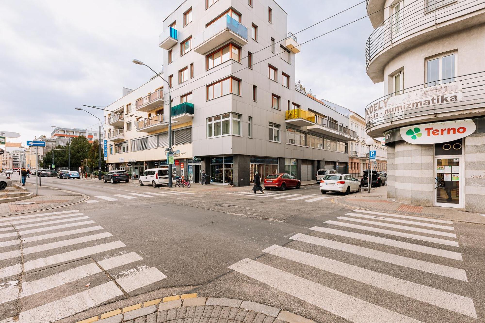 ブラチスラヴァSkau Dunajska 58A Apt3アパートメント エクステリア 写真